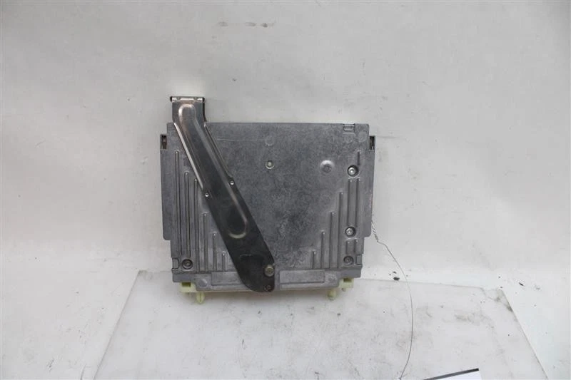 ECU ECM COMPUTER Volvo 850 1993 93 1994 94 95 Non Turbo 1246209 - Image 1 of 4