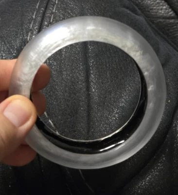 Brazalete Brazalete Alexis Bittar Lucita Esmerilado Negro Interior Tallado a Mano Modernis Foto 1 de 4