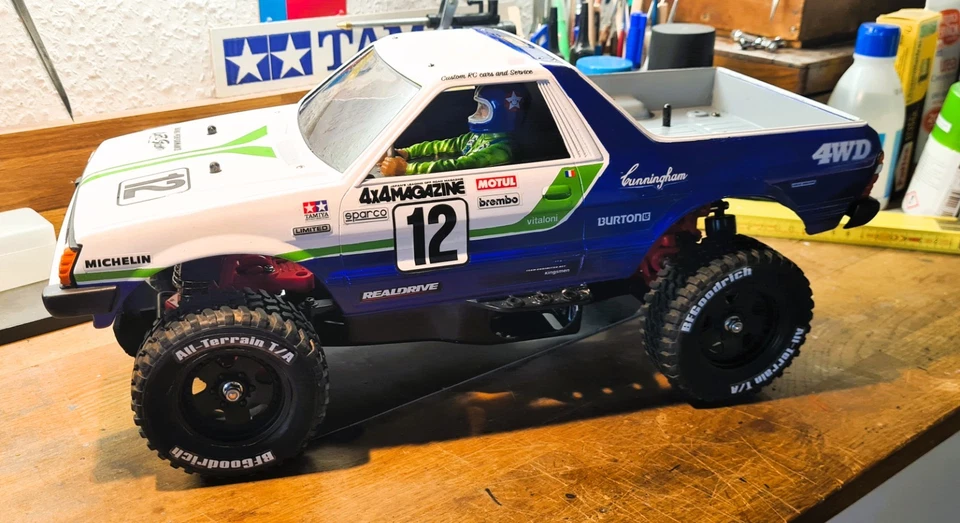 Tamiya Subaru Brat (Body 58038) mit TA02T - 4WD Truck Chassis - Bild 1 von 4