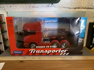 Welly 1:32 Scania R730 V8 Red (8x2) - Picture 1 of 1