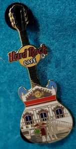 GUITARRA BALI FACHADA SERIE UBICACIÓN EDIFICIO FRONTAL Hard Rock Café PIN LE - Imagen 1 de 1