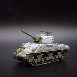 WWII M4a3 Sherman Tank Army Military 1:100 Scale Diorama Diecast Modello Auto - Foto 1 di 7