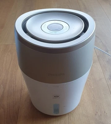 Philips HU4803/01 Luftbefeuchter - Weiß/Grau Metallic - Bild 1 von 4