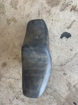 Honda CB550SC 1983 CB550 CB 550 SC asiento Nighthawk 77200-Me3/Me4-000 Foto 1 de 2
