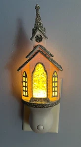 Cracker Barrel Plug in Weihnachten Kirche Glitzer Kugel Nachtlicht Video - Bild 1 von 5