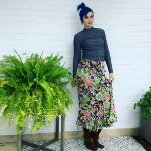 90s Vintage Midi Skirt S Bright Floral Print High Waisted Chiffon Boho Style - Picture 1 of 6