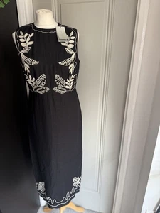 Mint Velvet 100% Linen Embroidered Mini Dress UK 10 NWTs - Picture 1 of 9