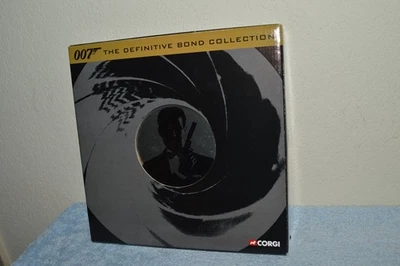Corgi 玩具 #CC99106 007 最终邦德收藏电影罐 4 件套完好盒 — 第 1/4 张图片