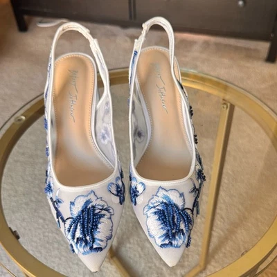 ✨ Betsey Johnson “SB-Page” Heels – White & Blue Floral Size 9M | New in Box - Image 1 of 4
