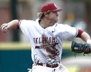 OKLAHOMA SOONERS BASEBALL GREATS JAKE IRWIN & SHELDON NEUSE SIGNED 8X10 LOT - Picture 1 of 2