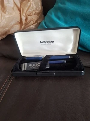 PLUMA ESTILOGRÁFICA AURORA IPSILON DELUXE AZUL REAL M NUEVA EN CAJA MODELO NUEVO Foto 1 de 4