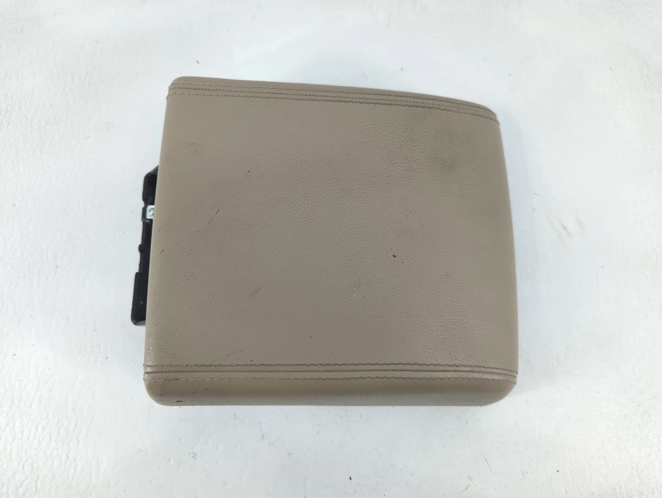 Land Rover Range Rover Evoque 2015 consola central reposabrazos cubierta tapa beige VJJPB Foto 1 de 4