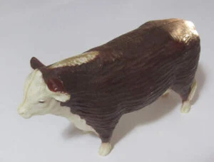 Vintage Hartland Plastic Hereford Bull Brown & White Farm Animal - Picture 1 of 5