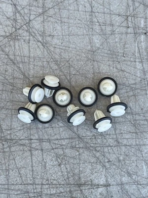 Toyota Sienna 2016 puerta delantera interior panel clips (juego de 10) lado izquierdo OEM Foto 1 de 3