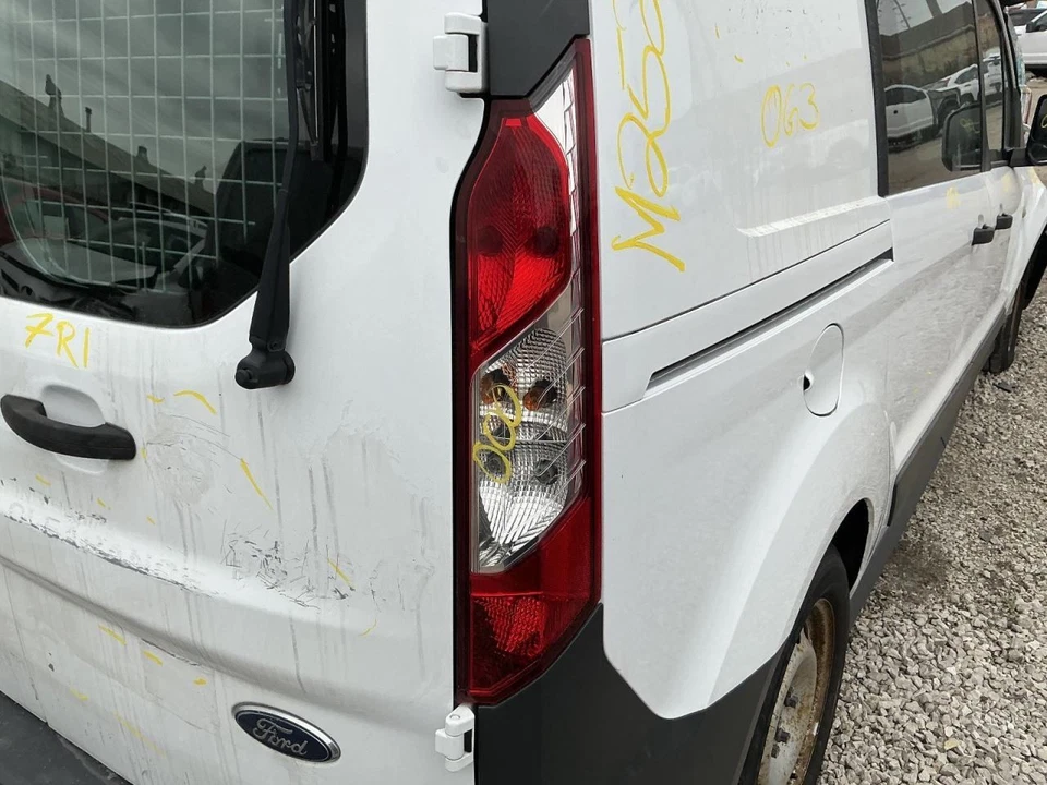 Luz trasera derecha pasajero compatible con 14-21 TRANSIT CONNECT 829818 Foto 1 de 4