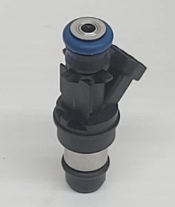 Fuel Injectors For 1999-2000 Chevrolet Silverado GMC Sierra 1500 17113582 - Picture 1 of 9