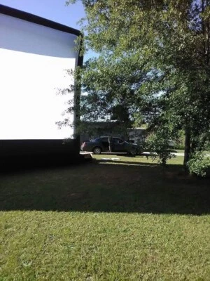 20ft x 10 ft projection cinema movie screen, free ship, USA cust serv, & repairs - Image 1 of 4