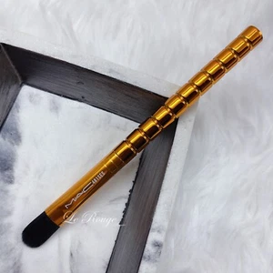 Mac 481ses Concealer / cream eyeshadow Brush travel size limited edition - Picture 1 of 2
