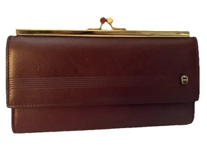 Etienne Aigner Vintage 80s Genuine Smooth Burgundy Leather Snap Wallet - Picture 1 of 10