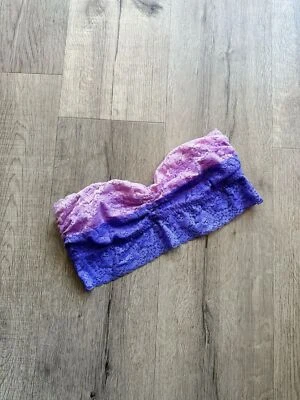 Bandeau de encaje ROSA Victoria’s Secret rosa púrpura talla mediana Foto 1 de 4