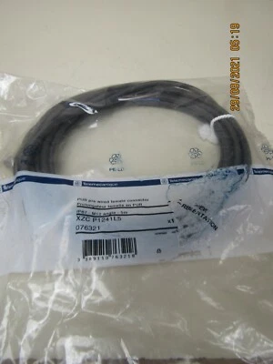 TELEMECANIQUE XZC P1241L5 PUR PRE WIRED FEMALE CONNECTOR - NEW Foto 1 de 4