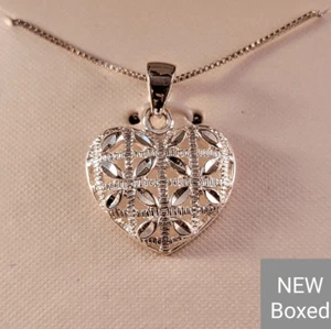 Sterling durchbrochen Diamantschliff Herz Anhänger Halskette-Neu in Box - Bild 1 von 6