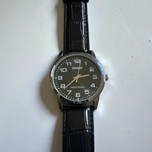 Casio Men's MTP-V001 Waterproof Stainless Steel/Leather Watch - Picture 1 of 6