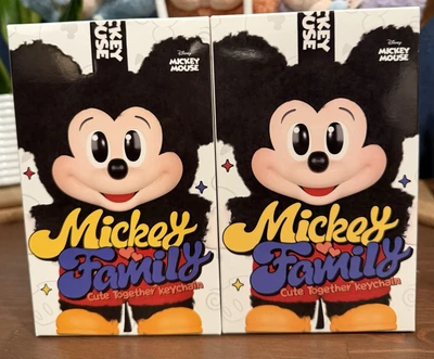 Chaveiro POPMART Mickey Family Cute Together Series colecionável caixa cega figura - Imagem 1 de 4