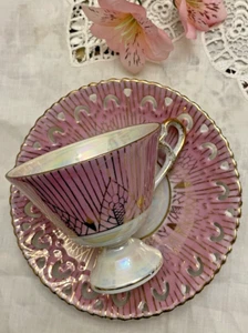 Collectibles Tea Cup And Saucer Pedestal Foot Reticulated Saucer~Lovely Design - Picture 1 of 7