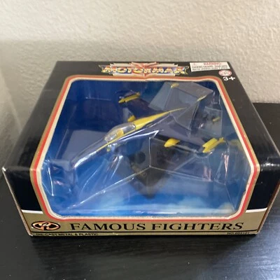 MotorMax Die-Cast Famous Fighters Boeing F/A-18 Super Hornet US Blue Angels - Image 1 of 4