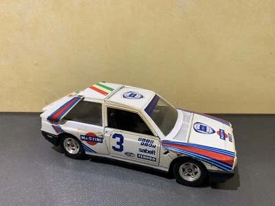 Polistil Lancia Delta S4 MARTINI Rally 1/25 - Immagine 1 di 4