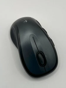 Logitech M510 Wireless Mouse, 2.4 GHz USB 1000 DPI, with USB unifying receiver - Picture 1 of 8