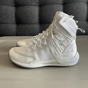 Zapato de voleibol Under Armour Highlight Ace 3024042-100 para mujer talla 11 - Imagen 1 de 7