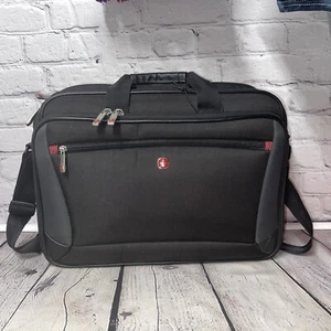 TARGUS Corporate Traveler Carrying Case for 15.4" Notebook Black - Picture 1 of 6