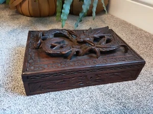 Vintage Chinese Hand Carved Wooden Dragon Box Snakes Serpents 29.5 Cm By 19 Cm - Picture 1 of 12