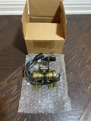 AM General Hmmwv HUMVEE HUMMER H1 12460230 SWITCH BRAKE LIGHT, DUAL LEVER-OEM - Image 1 of 3