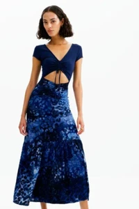 Maxi abito Desigual Brighton cut out blu navy 23SWWVK30 taglia small UK10, nuovo con etichette - Foto 1 di 18