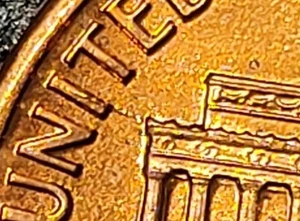 1989 Lincoln Cent Has A Die Crack On Reverse. Free Shipping - Picture 1 of 4
