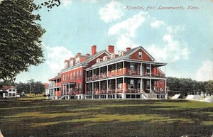 # K2573   FORT  LEAVENWORTH,  KS.    POSTCARD,   HOSPITAL - Picture 1 of 2