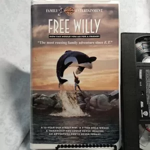 Free Willy VHS 1993 Clamshell Release - Imagen 1 de 3