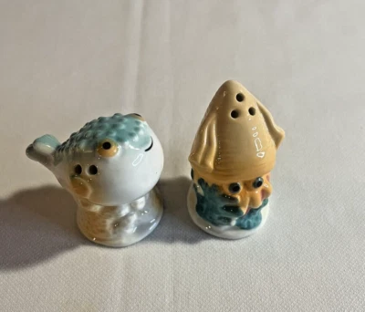 ¡MINI SALERO Y PIMENTERO BLOWFISH & CALAMAR! MEDIDAS 2.5" ALTO! Foto 1 de 4