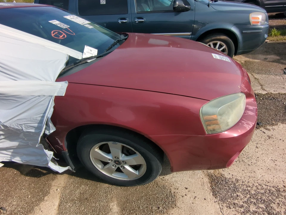 Guardabarros de pasajero Pontiac Grand Prix 2004-2008 MVFH7 Foto 1 de 1