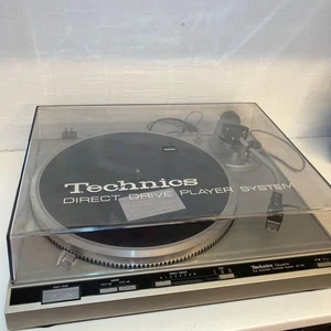 Technics SL-Q3 Vintage Direct Drive Fully Automatic Turntable Player - Picture 1 of 9
