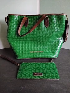 Dooney & Bourke grüne Umhängetasche Handtasche & passende Kartenbörse - Bild 1 von 5