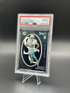 2023 PANINI SELECT DE’VON ACHANE CERTIFIED ROOKIES RC PSA 10 GEM MT 🔥 - Picture 1 of 2