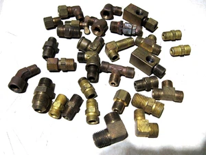 Lot de raccords de tubes en laiton pour huile propane 1/2 3/8 t-shirts écrous coudes - Photo 1/7