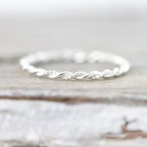 Double twist ring, 925 Sterling Silver ring, promise ring, Handmade Women ring - Picture 1 of 5