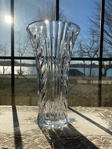 Vintage Fifth Avenue Flair Crystal Vase 24% Lead Crystal ~12" Tall Made in Czech - Picture 1 of 9