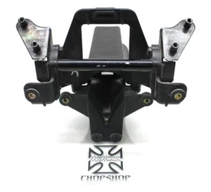 2017 17 HYOSUNG GD250R UPPER FAIRING MIRROR GAUGES STAY BRACKET - Picture 1 of 9