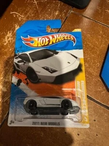 2011 Hot Wheels New Models Lamborghini Gallardo LP570-4 Superleggera #9 White - Picture 1 of 1